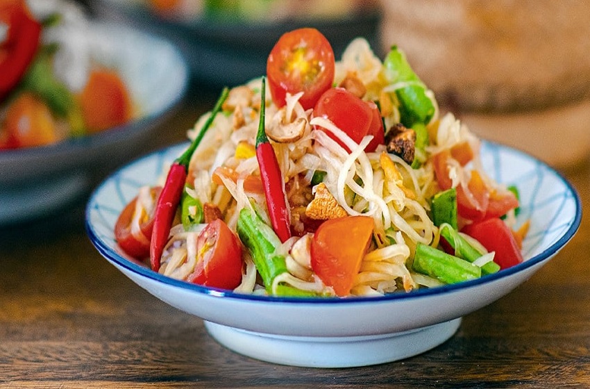 Som Tam (Papaya Salad)